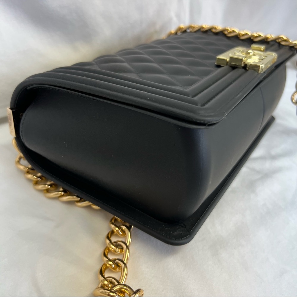 TOYBOY black quilted jelly crossbody bag with gold chain and accents. - Picture 7 of 12